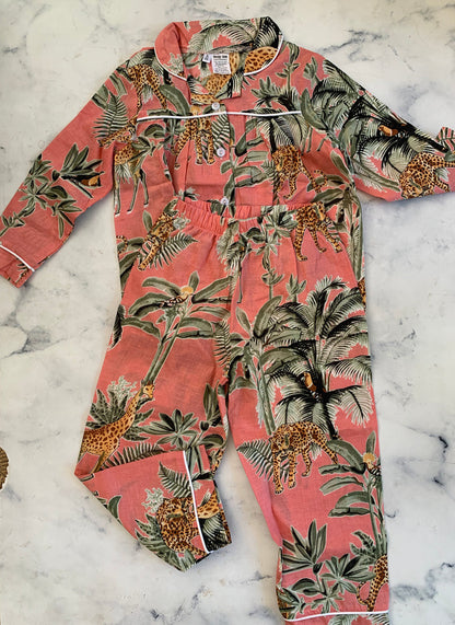 Giraffe Pyjamas - Love Sam