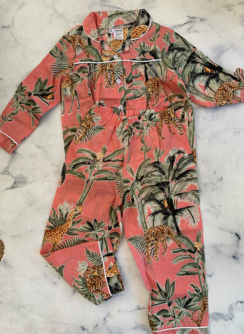 Giraffe Pyjamas - Love Sam