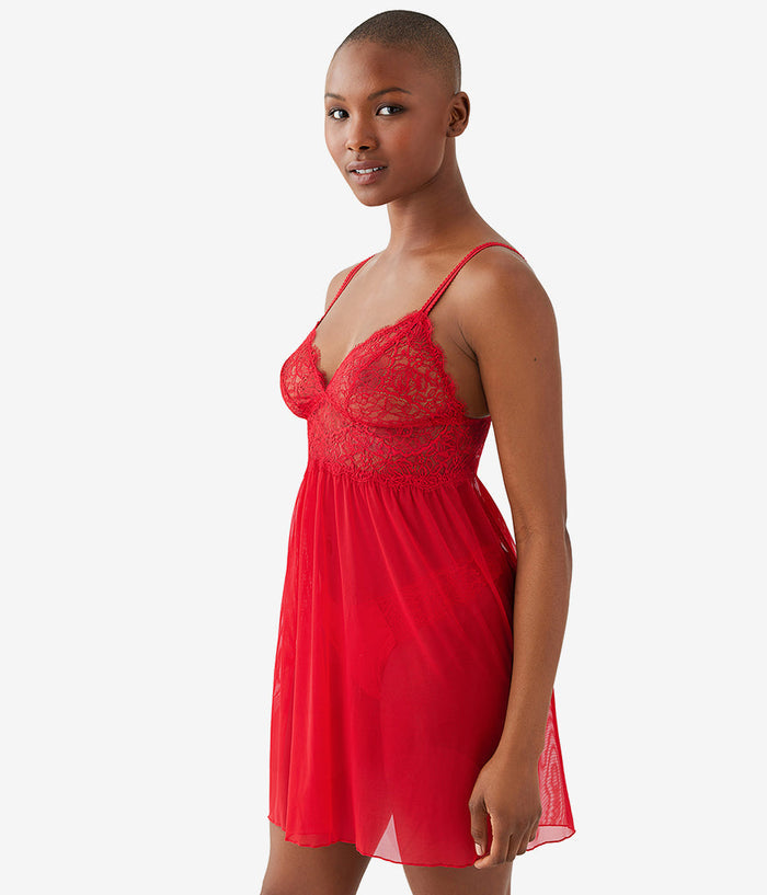 It's On Chemise: Savvy Red