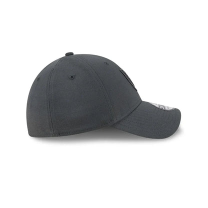 NEW ERA Las Vegas Raiders NFL Steel Charcoal 39THIRTY Stretch Fit Cap