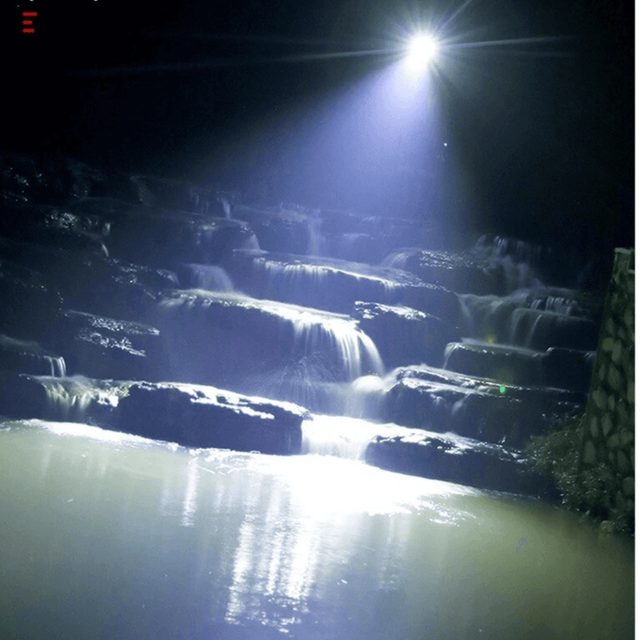 P1000 LED Rechargeable Flashlight